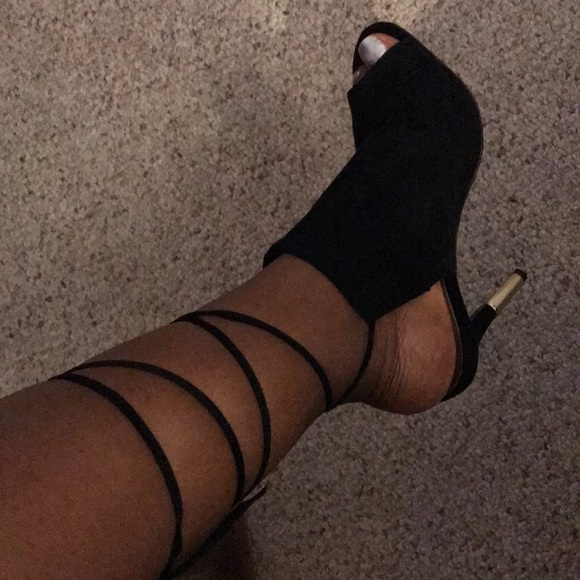 Ankle Wrap Sandals - Picture 4 of 4